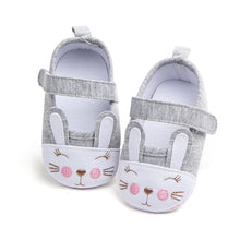 Load image into Gallery viewer, Baby Girl Soft Shoes
