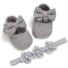 Load image into Gallery viewer, Baby Girl Shoes
